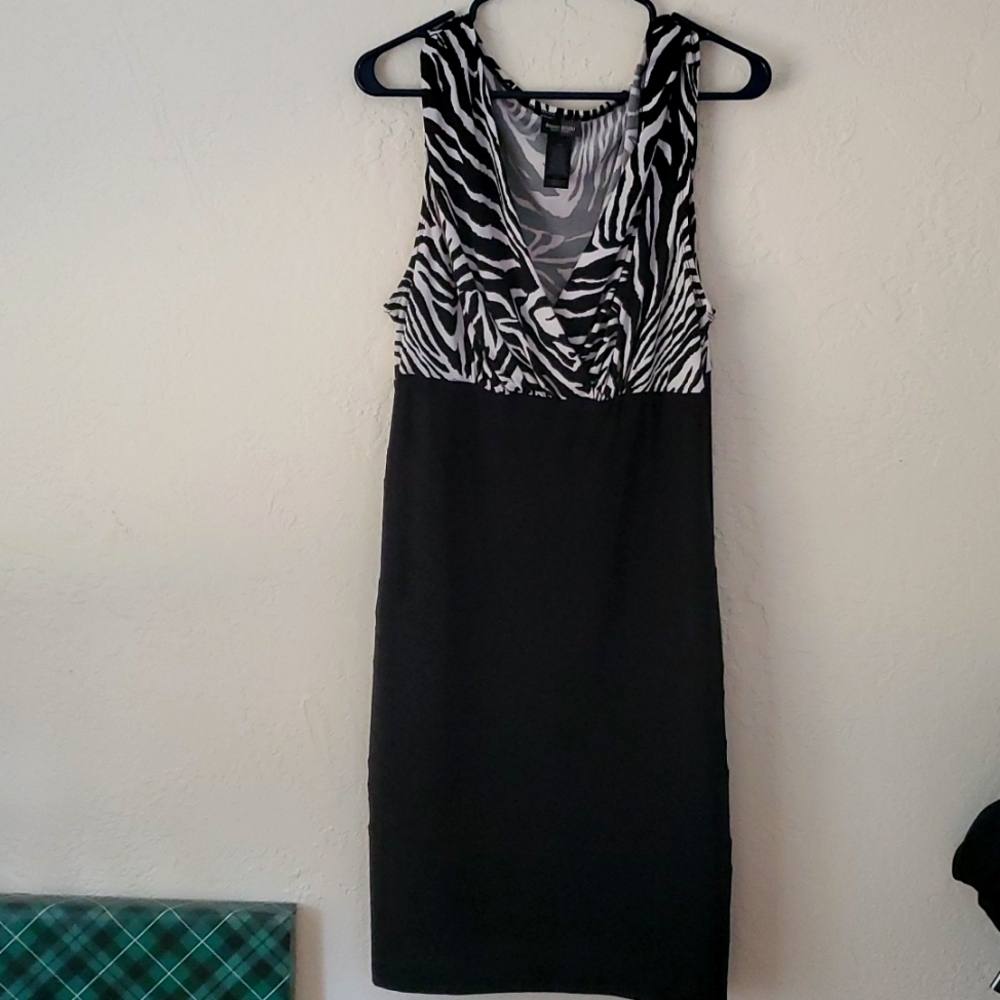 20W Bisou Bisou black and white dress